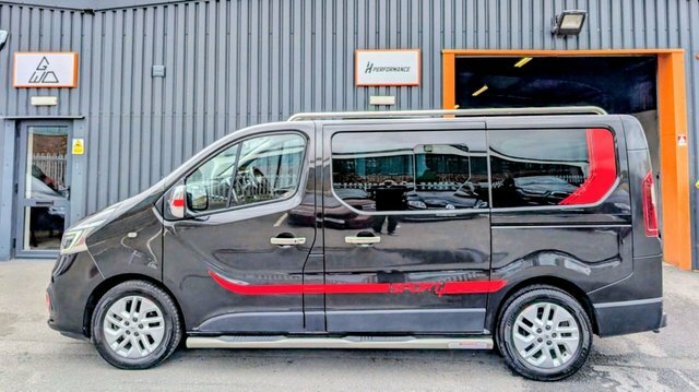 Renault Trafic 2.0 Dci Energy 28 Sport Nav Minibus Double Cab CV70JVA Black #5