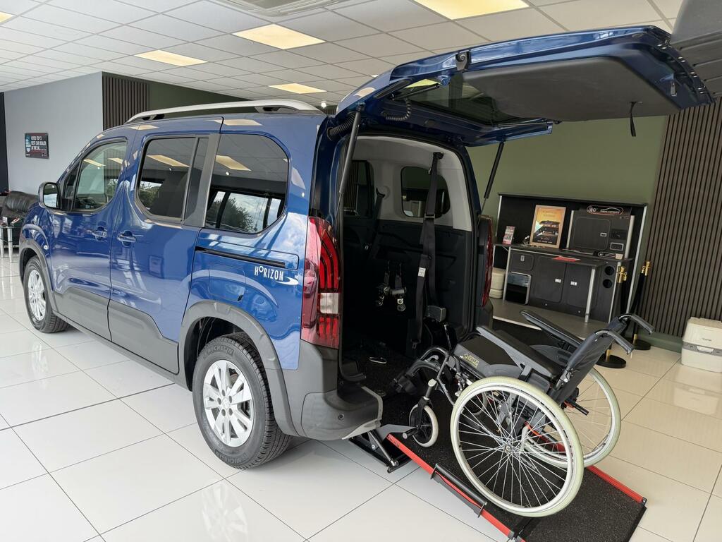 Peugeot Rifter 2020 Wheelchair Adapted Mpv With Blue