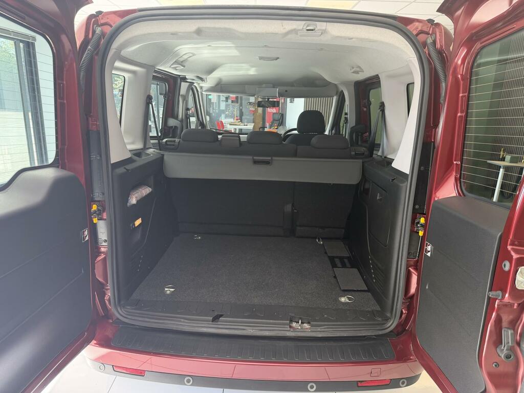 Fiat Doblo Rare Passenger Upfront Wav Just 2 000 Miles Ca Red #6