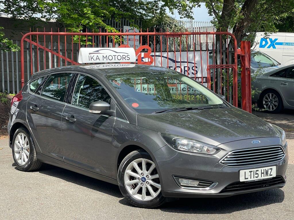 Ford Focus 1.6 Titanium Powershift Euro 6 Grey