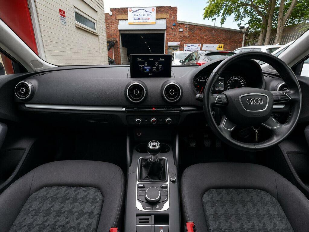 Audi A3 1.2 Tfsi Se Sportback Euro 6 Ss Black #4