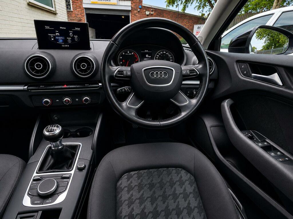 Audi A3 1.2 Tfsi Se Sportback Euro 6 Ss Black #3