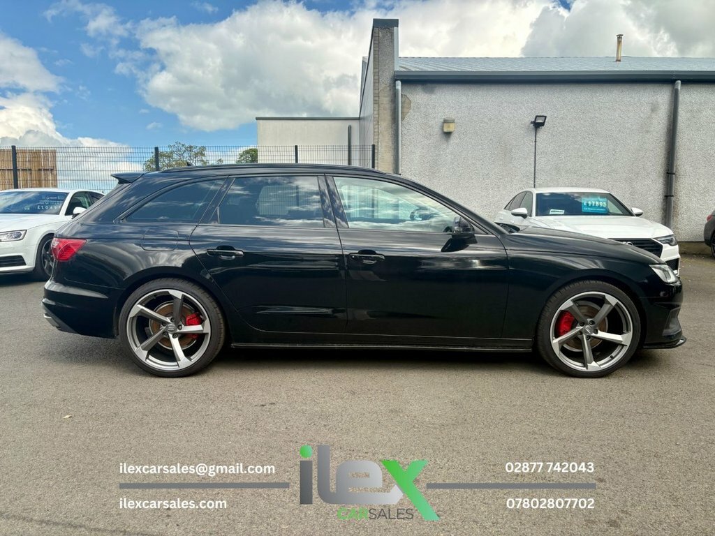 Audi A4 Avant 2L Technik YR71GVW Black #4