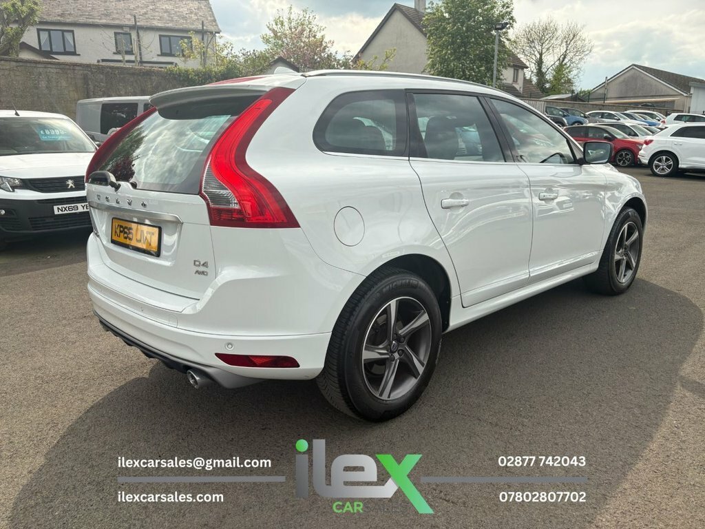 Volvo XC60 2.4L R-design Lux Nav KP65JVT White #5