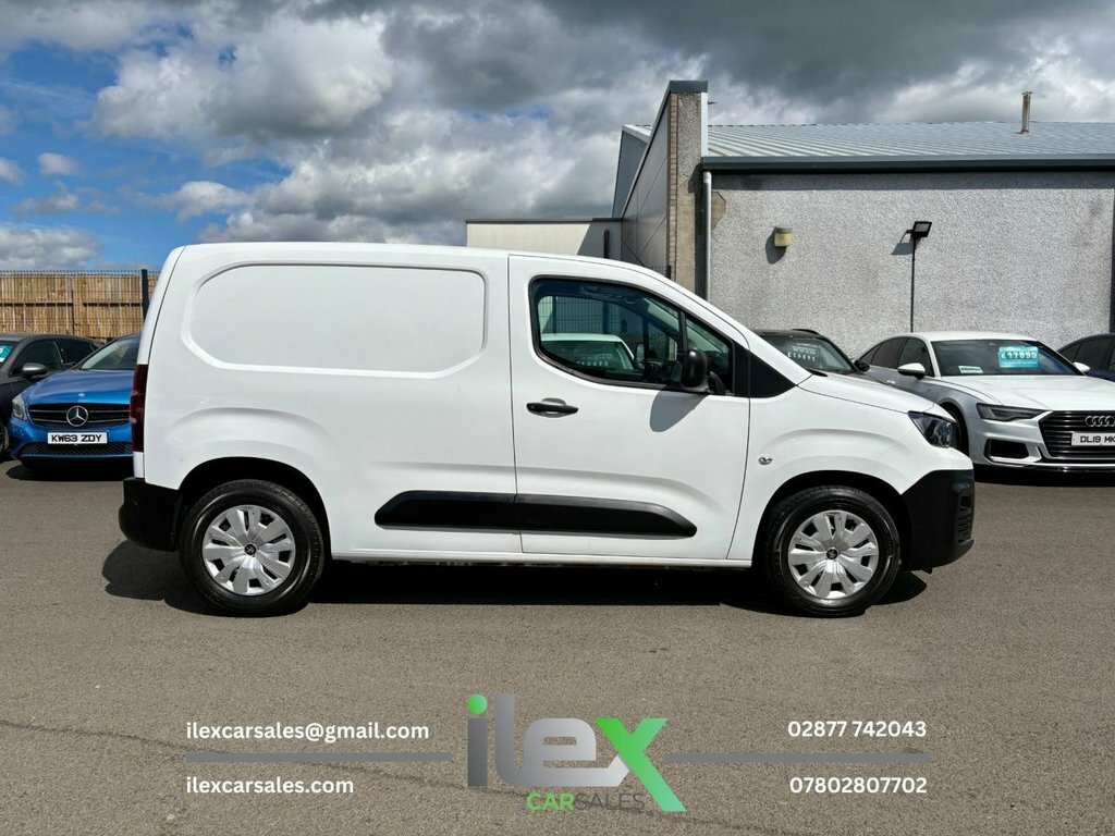 Peugeot Partner 1.6L Grip NV19YMD White #4