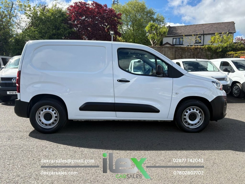 Citroen Berlingo 1.5L Worker M White