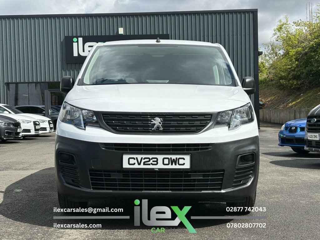 Peugeot Partner 1.5L Professional Premium White