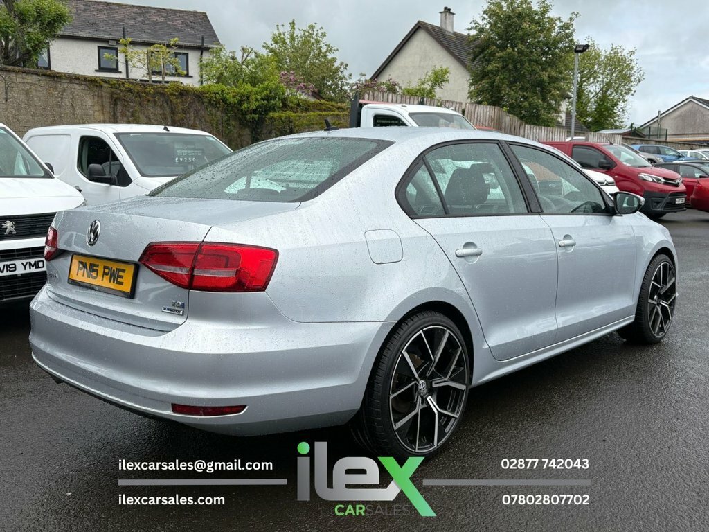 Volkswagen Jetta 2L Se Silver #4