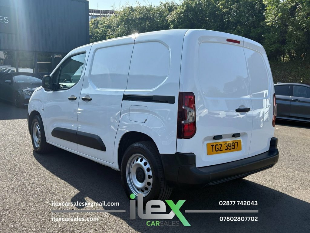 Citroen Berlingo 1.5L Worker M TGZ3997 White #6