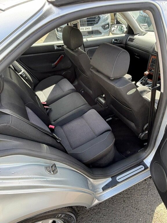 Volkswagen Bora Saloon Silver #7