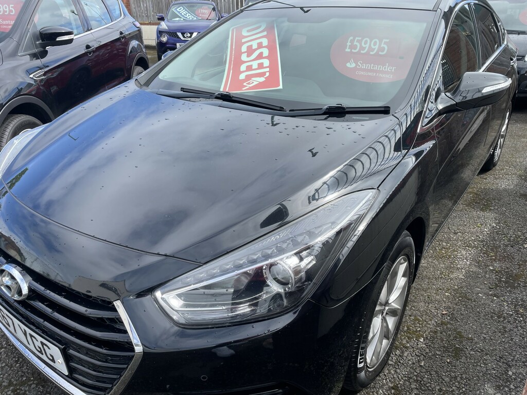 Hyundai I40 Saloon 1.7 I40 Sl Se Nav 1.7 141Ps Bd My17 2017 EX67YGG Black #3