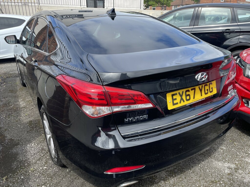 Hyundai I40 Saloon 1.7 I40 Sl Se Nav 1.7 141Ps Bd My17 2017 EX67YGG Black #4