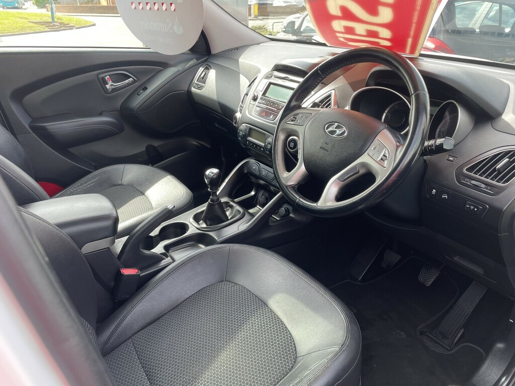Hyundai Ix35 Suv 1.7 Crdi Premium 2013 NU13VOF White #6