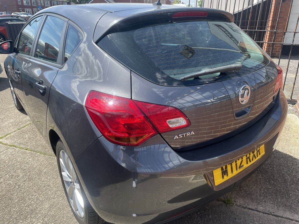 Vauxhall Astra Hatchback 1.4 16V Active 2012 MT12RXR Grey #4