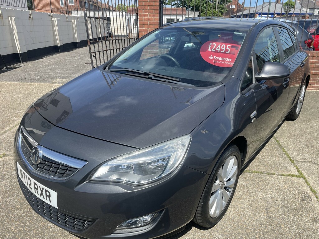 Vauxhall Astra Hatchback 1.4 16V Active 2012 MT12RXR Grey #3