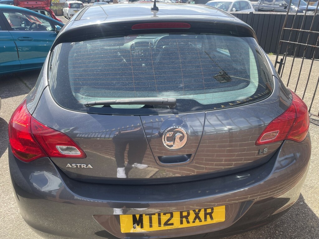 Vauxhall Astra Hatchback 1.4 16V Active 2012 MT12RXR Grey #5
