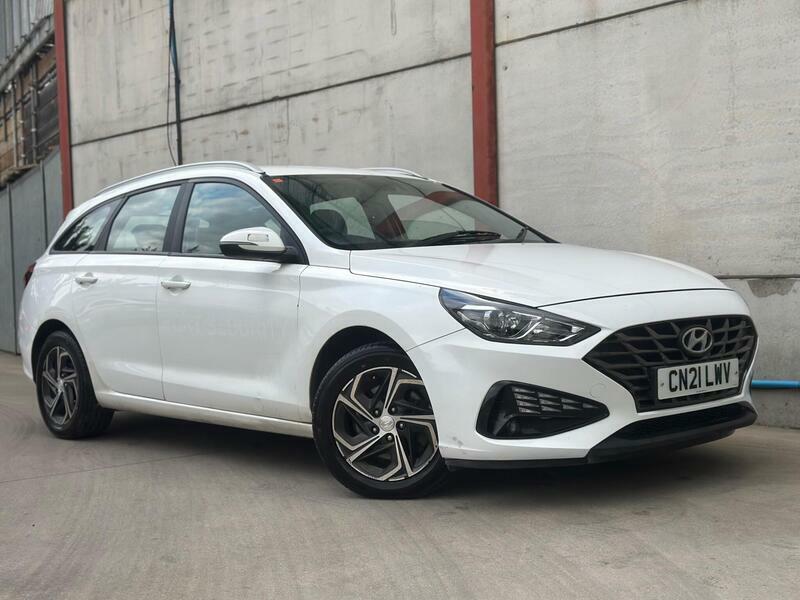 Hyundai I30 1.6 Crdi Mhev Se Connect Tourer Euro 6 Ss  #2