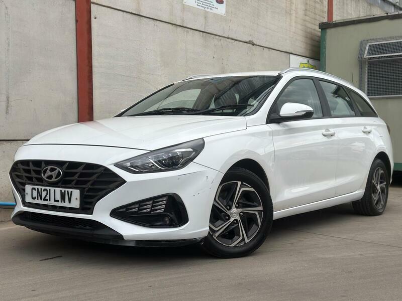 Hyundai I30 1.6 Crdi Mhev Se Connect Tourer Euro 6 Ss  #4