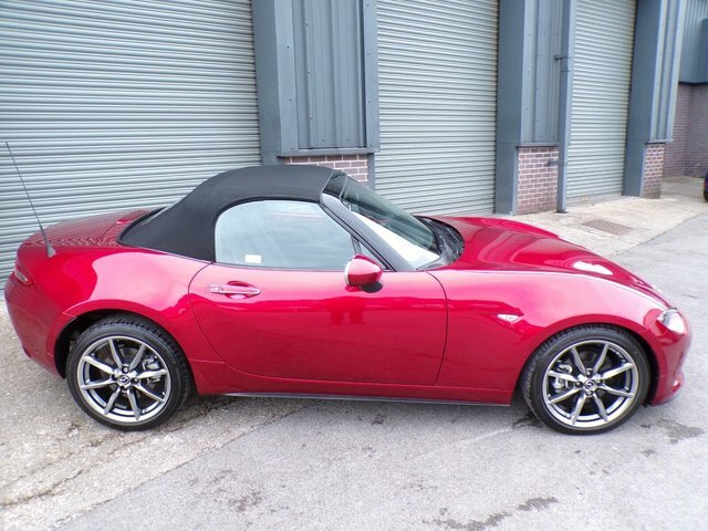 Mazda MX-5 2.0 184 Exclusive-line Red #5