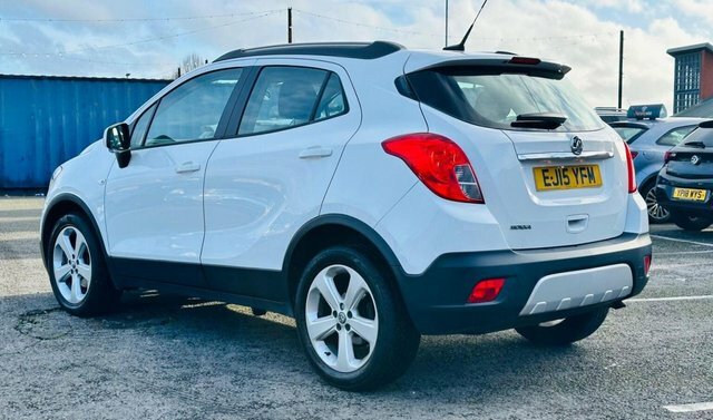 Vauxhall Mokka Exclusiv Suv EJ15YFM White #5