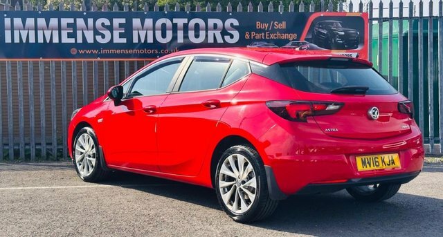Vauxhall Astra Turbo Energy Hatchback MV16KJA Red #4