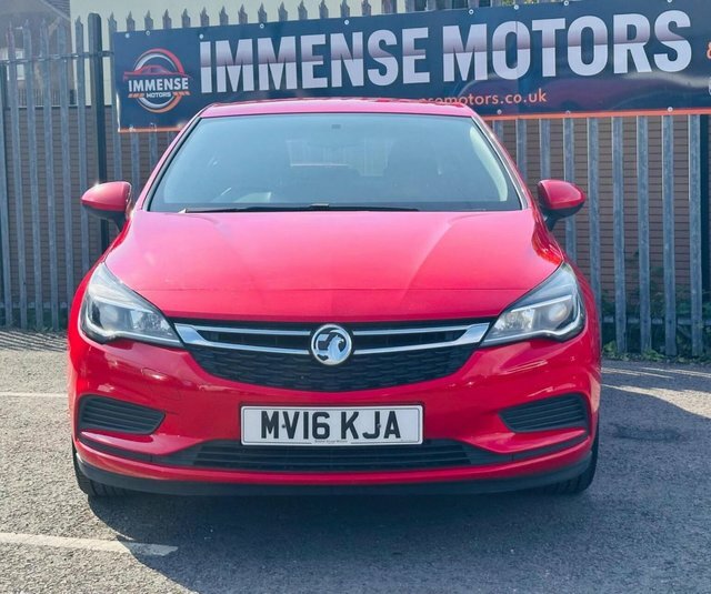 Vauxhall Astra Turbo Energy Hatchback MV16KJA Red #2