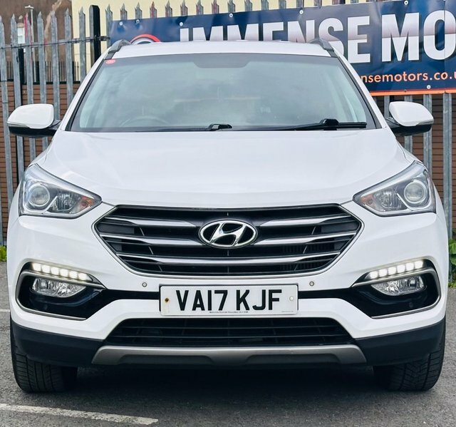 Hyundai Santa Fe Crdi Blue Drive Premium VA17KJF White #2