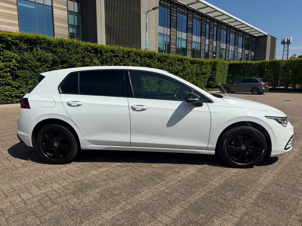 Volkswagen Golf 1.5 Etsi Mhev Life Hatchback Hybrid Dsg GM21VTG White #5
