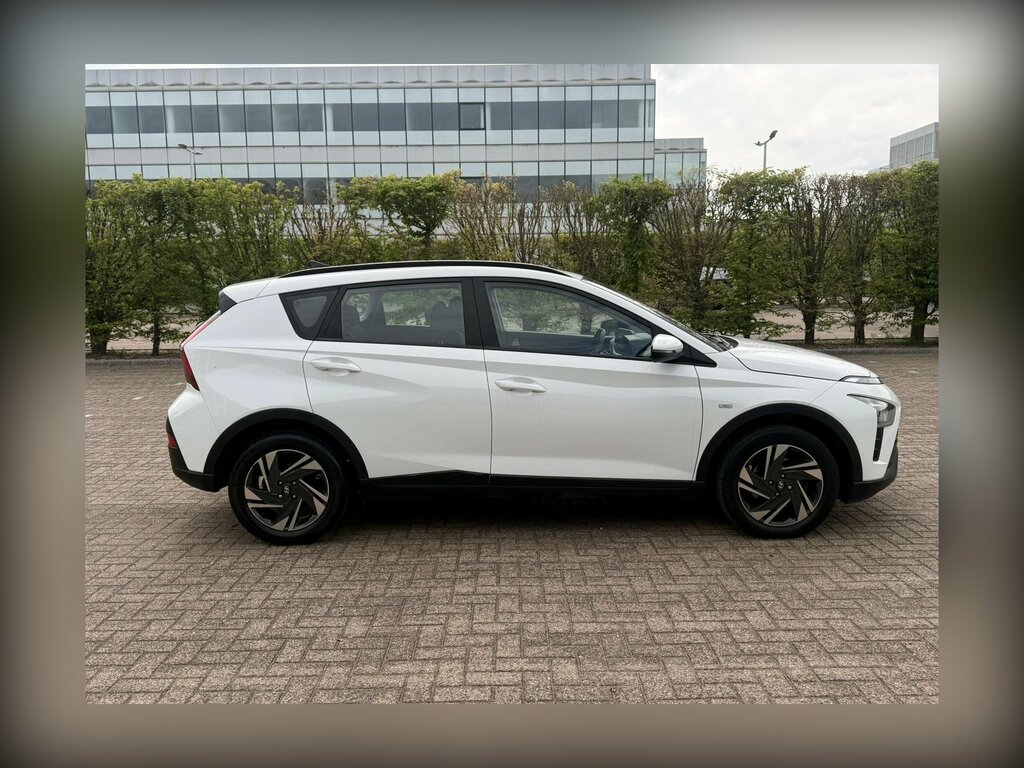 Hyundai Bayon 1.0 T-gdi Mhev Se Connect Suv Hybrid Dc PJ22RTZ White #6