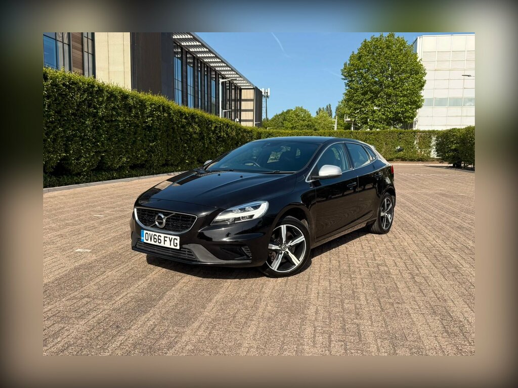 Volvo V40 1.5 T3 R-design Nav Plus Hatchback OV66FYG Black