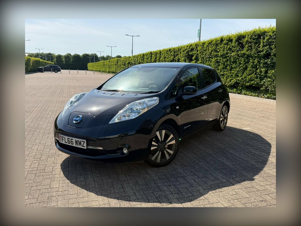 Nissan Leaf 30Kwh Tekna Hatchback 109 Bhp FL66WMZ Black #2