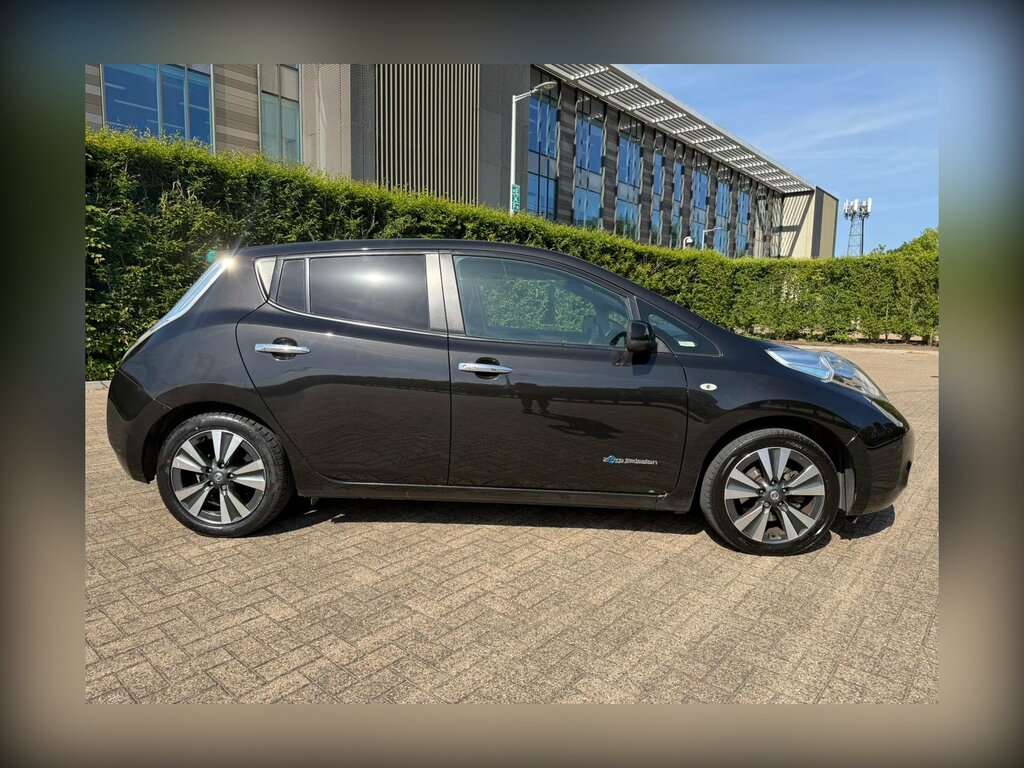 Nissan Leaf 30Kwh Tekna Hatchback 109 Bhp FL66WMZ Black #5