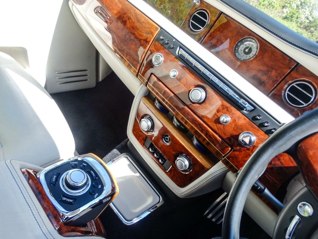Rolls-Royce Phantom Petrol  #6
