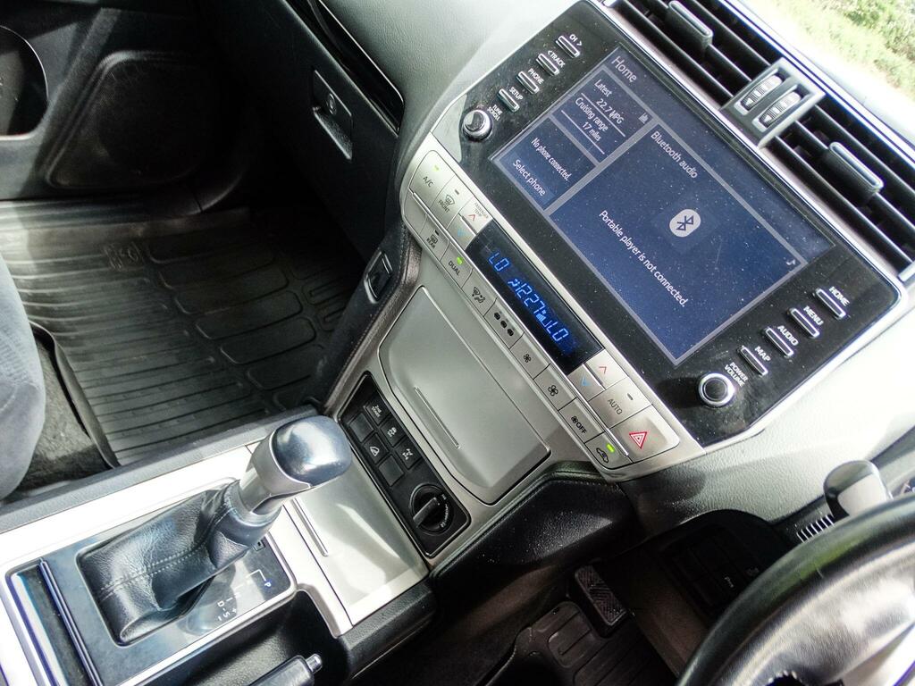 Toyota Land Cruiser Diesel LT72SJO #6