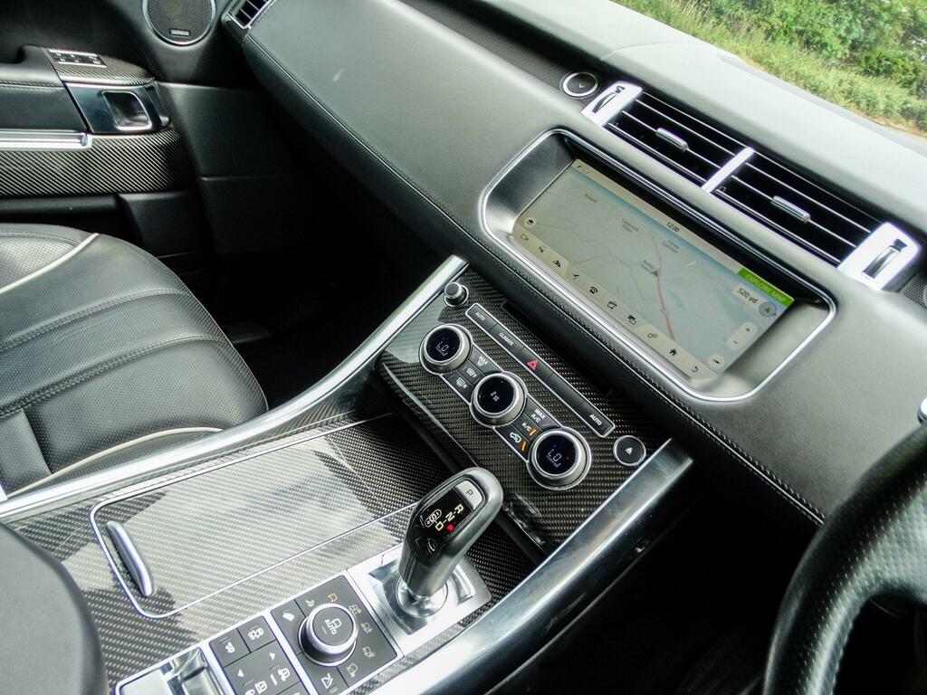 Land Rover Range Rover Sport V8 Svr Black #6