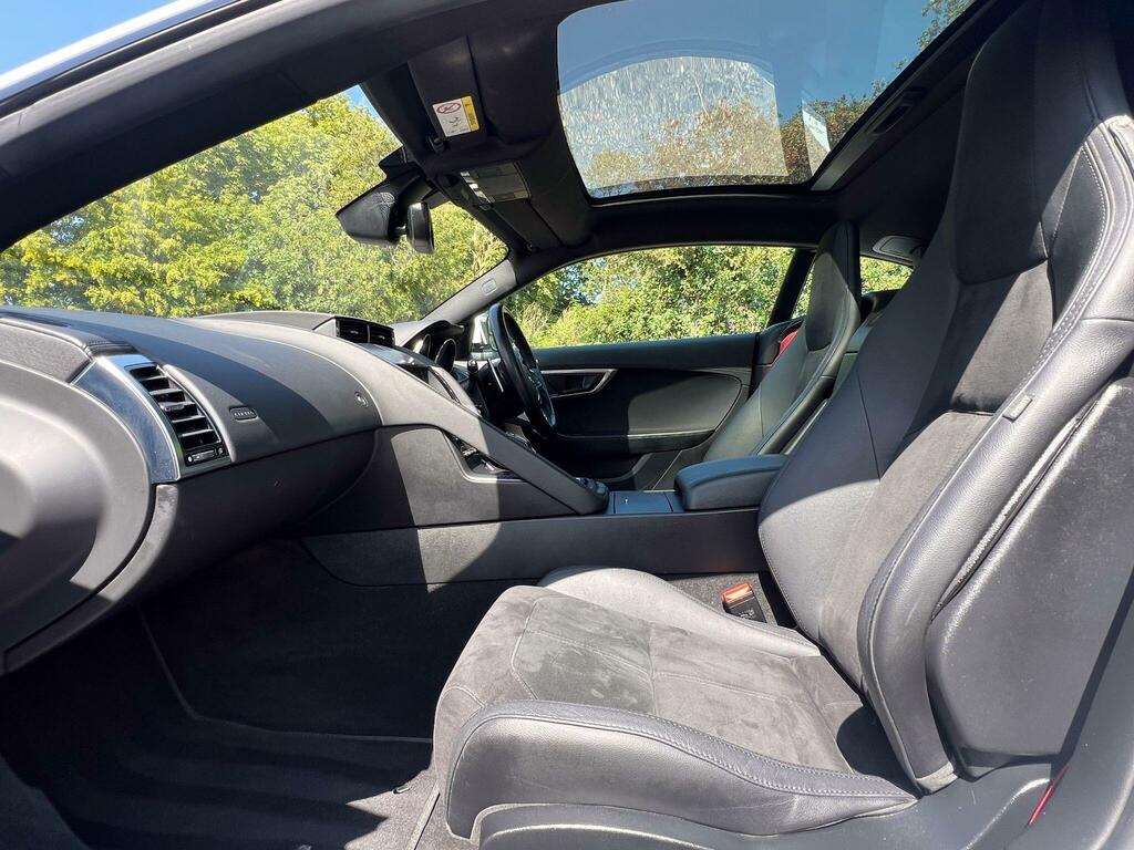 Jaguar F-Type Petrol FX67VRC #3