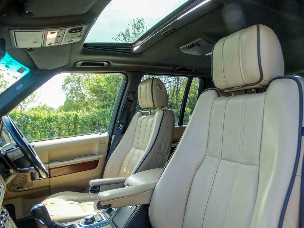 Land Rover Range Rover Hse Black #13