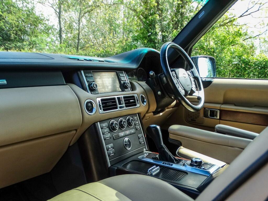 Land Rover Range Rover Hse Black #14
