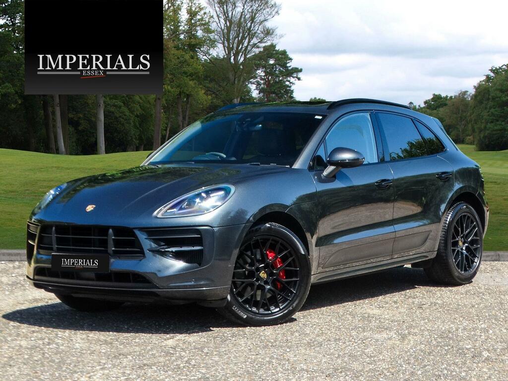 Porsche Macan Petrol