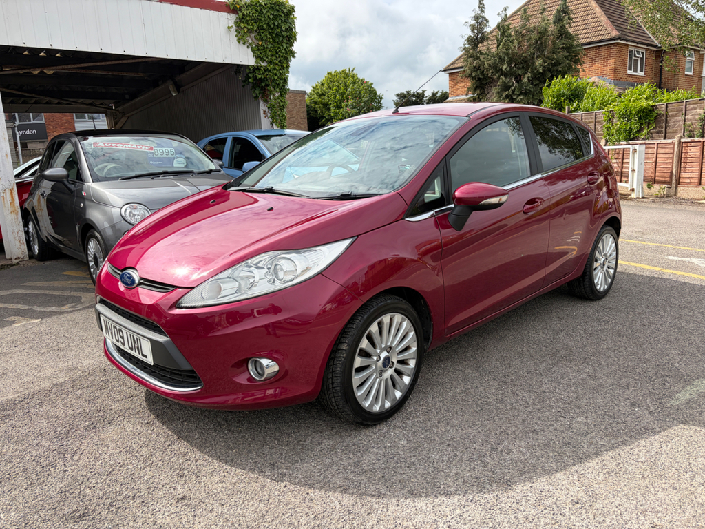 Ford Fiesta 1.4 Titanium Hatchback 133 Gkm MV09UNL  #3