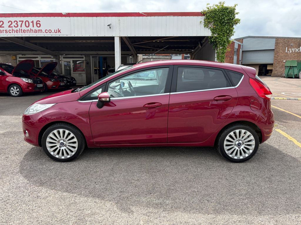 Ford Fiesta 1.4 Titanium Hatchback 133 Gkm MV09UNL  #6