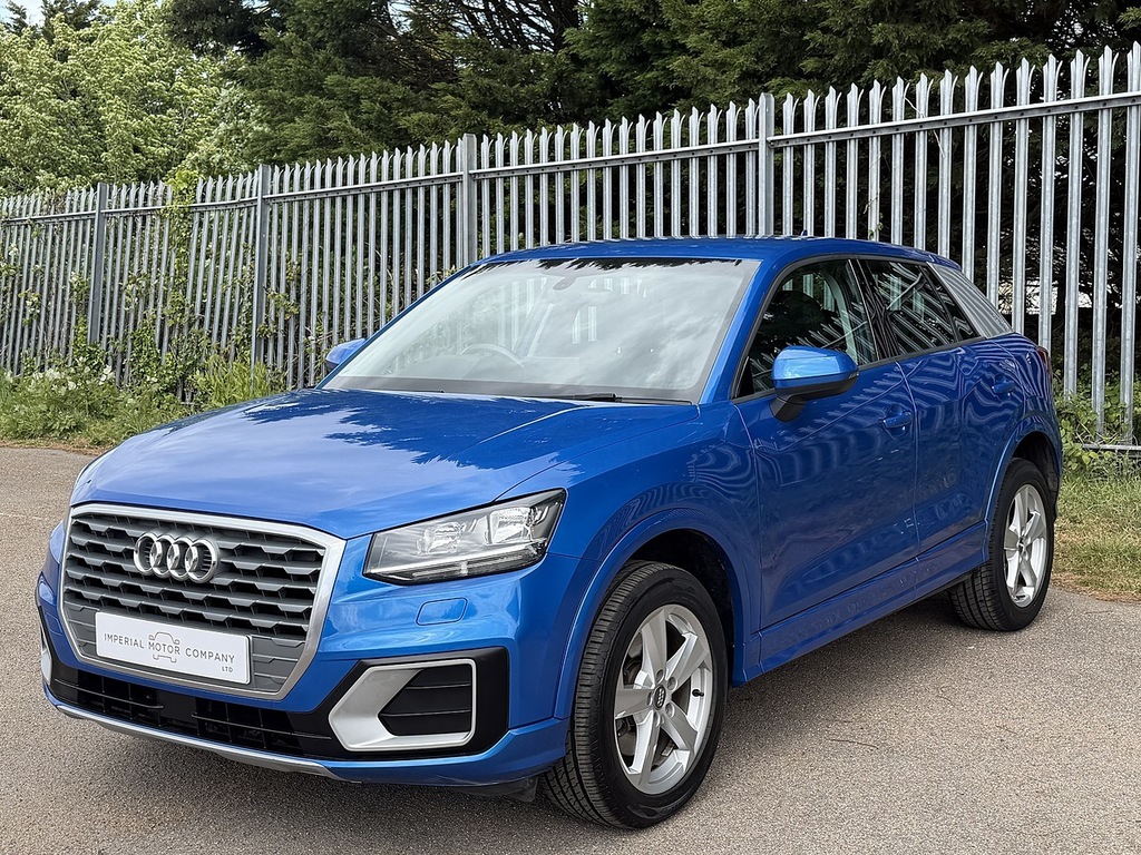 Audi Q2 Tfsi Sport LY67PZA Blue #5