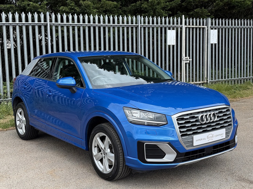 Audi Q2 Tfsi Sport LY67PZA Blue #4