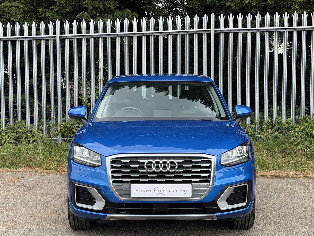 Audi Q2 Tfsi Sport LY67PZA Blue #3