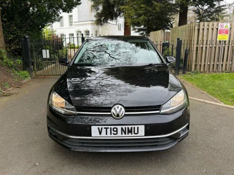 Volkswagen Golf 2.0 Tdi Se VT19NMU Black #2