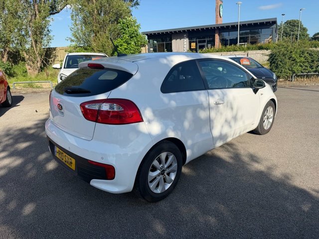 Kia RIO 1.25 Sr7 Hatchback Euro 6 84 Bh R10SXR White #2