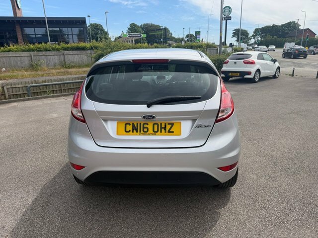 Ford Fiesta 1.25 Zetec Hatchback Euro 6 82 CN16OHZ Silver #4