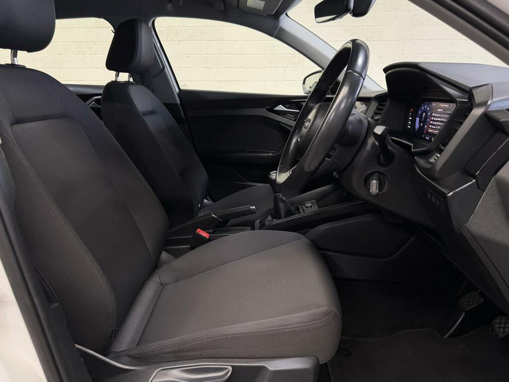 Audi A1 1.0 Tfsi 25 Technik Sportback Eu WR23AYG White #2