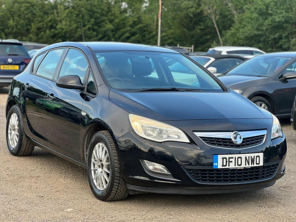 Vauxhall Astra 1.7 Cdti Exclusiv Euro 5 Black #2