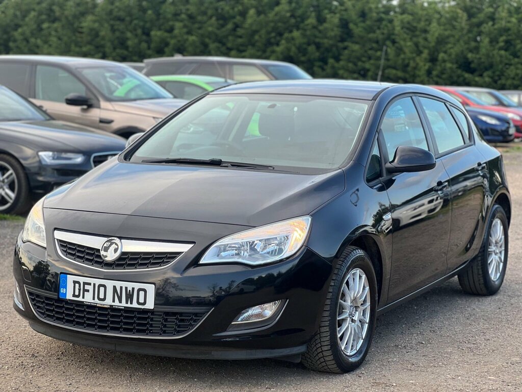 Vauxhall Astra 1.7 Cdti Exclusiv Euro 5 Black #4